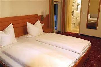 Hotel & Landhaus Sonnenhof 3*